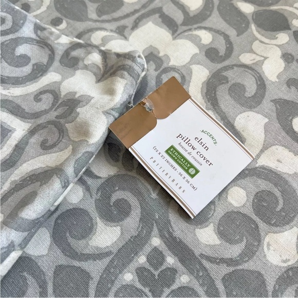 1 NEW Pottery Barn Elsin 22x22” Linen Cotton Pillow Cover Gray Floral Medallion - Picture 3 of 10